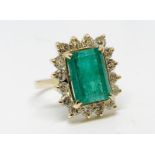 14ct gold emerald and diamond ring