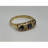 18ct gold sapphire and diamond ring