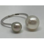 14ct white gold pearl ring