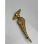 9ct gold brooch