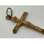 9ct gold crucifix pendant