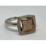 9ct white and rose gold diamond ring