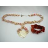 Vintage Shell Necklace and Bracelet