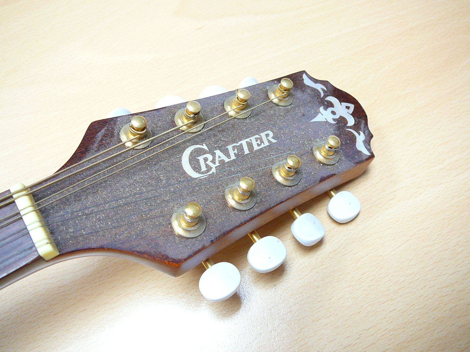 Crafter electro acoustic mandolin - Image 4 of 5