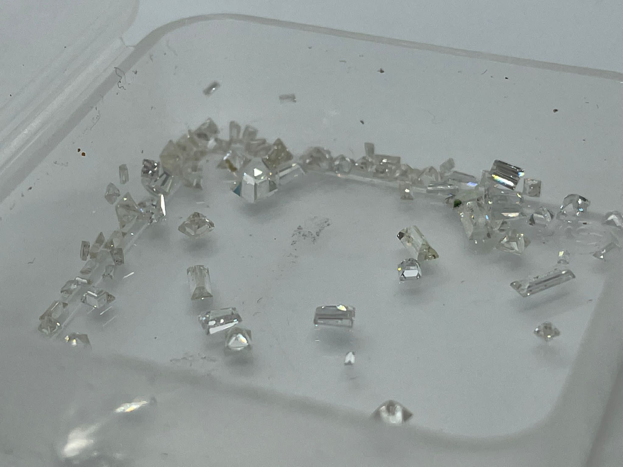 Assorted diamonds - Image 2 of 2
