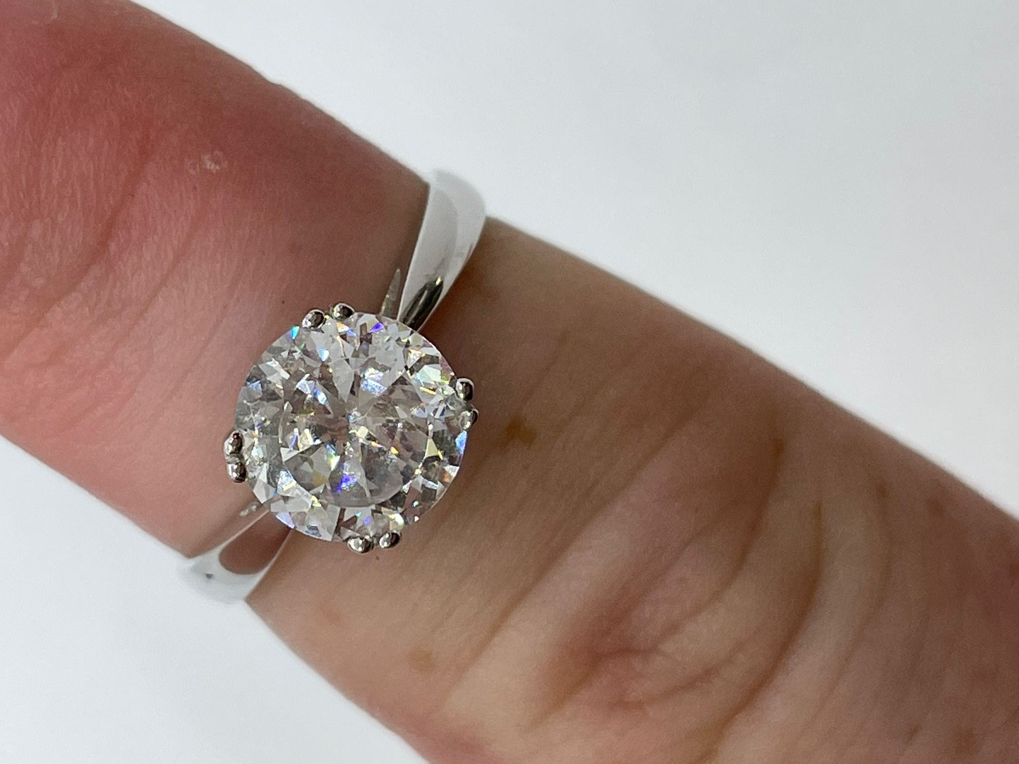 9ct white gold CZ ring - Image 3 of 3