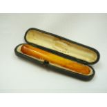 Gustav Bruel amber cheroot holder