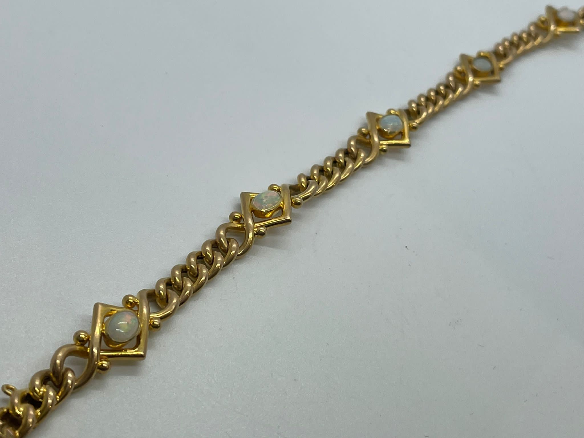 15ct gold opal bracelet