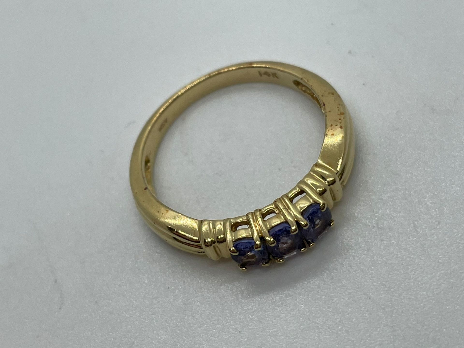 14ct gold tanzanite ring - Image 2 of 2