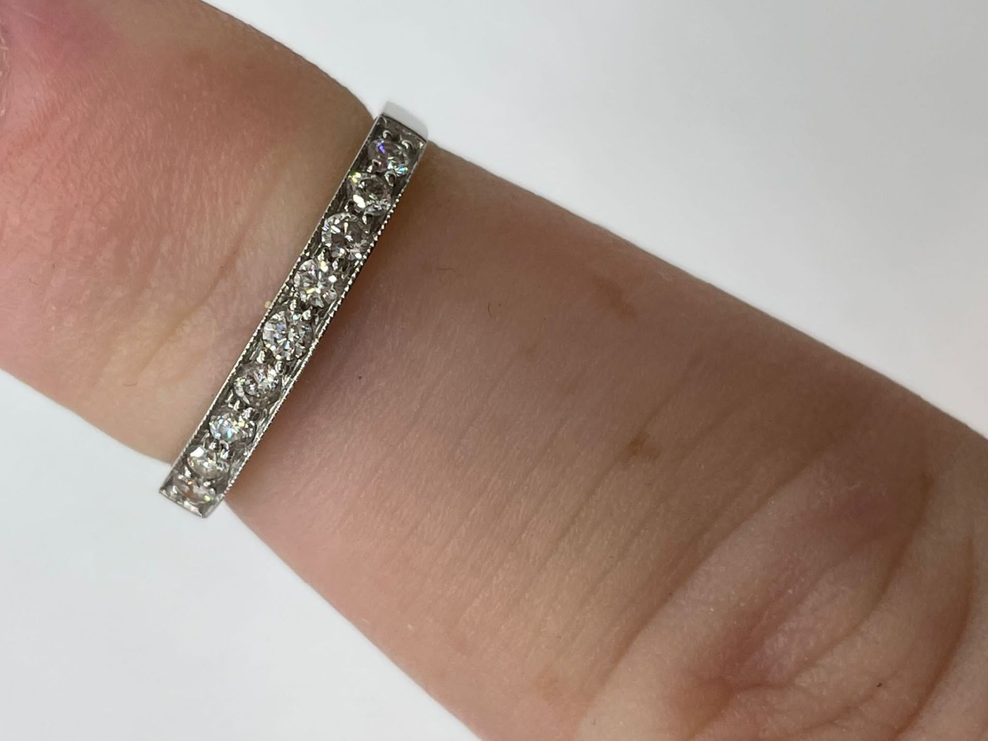 18ct white gold diamond ring - Image 3 of 3
