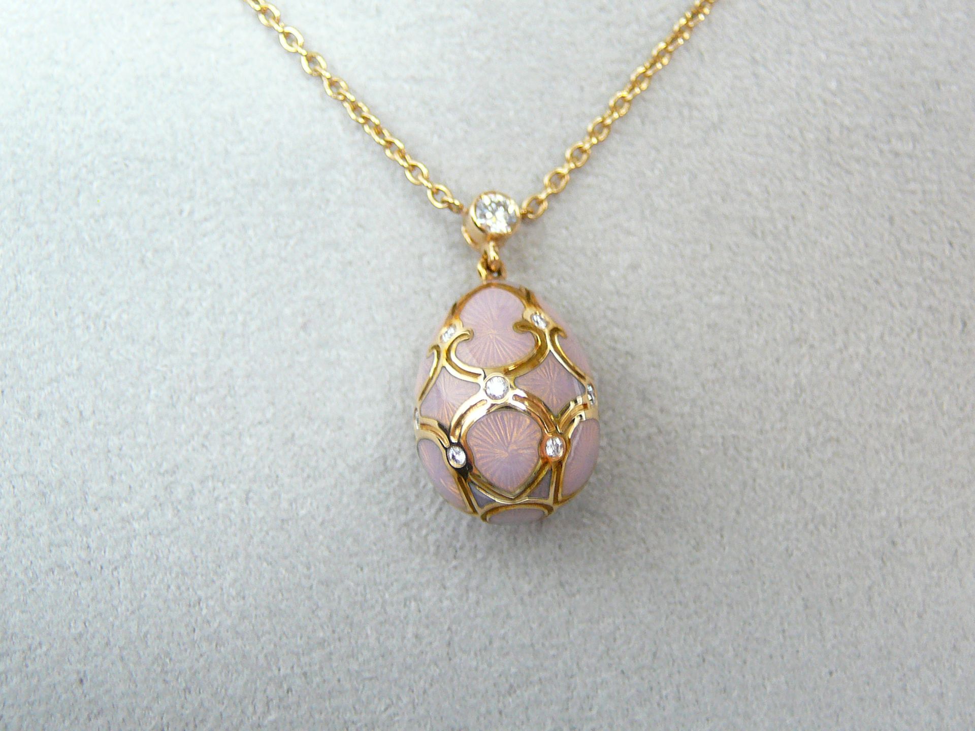 Faberge gold egg pendant - Image 2 of 4