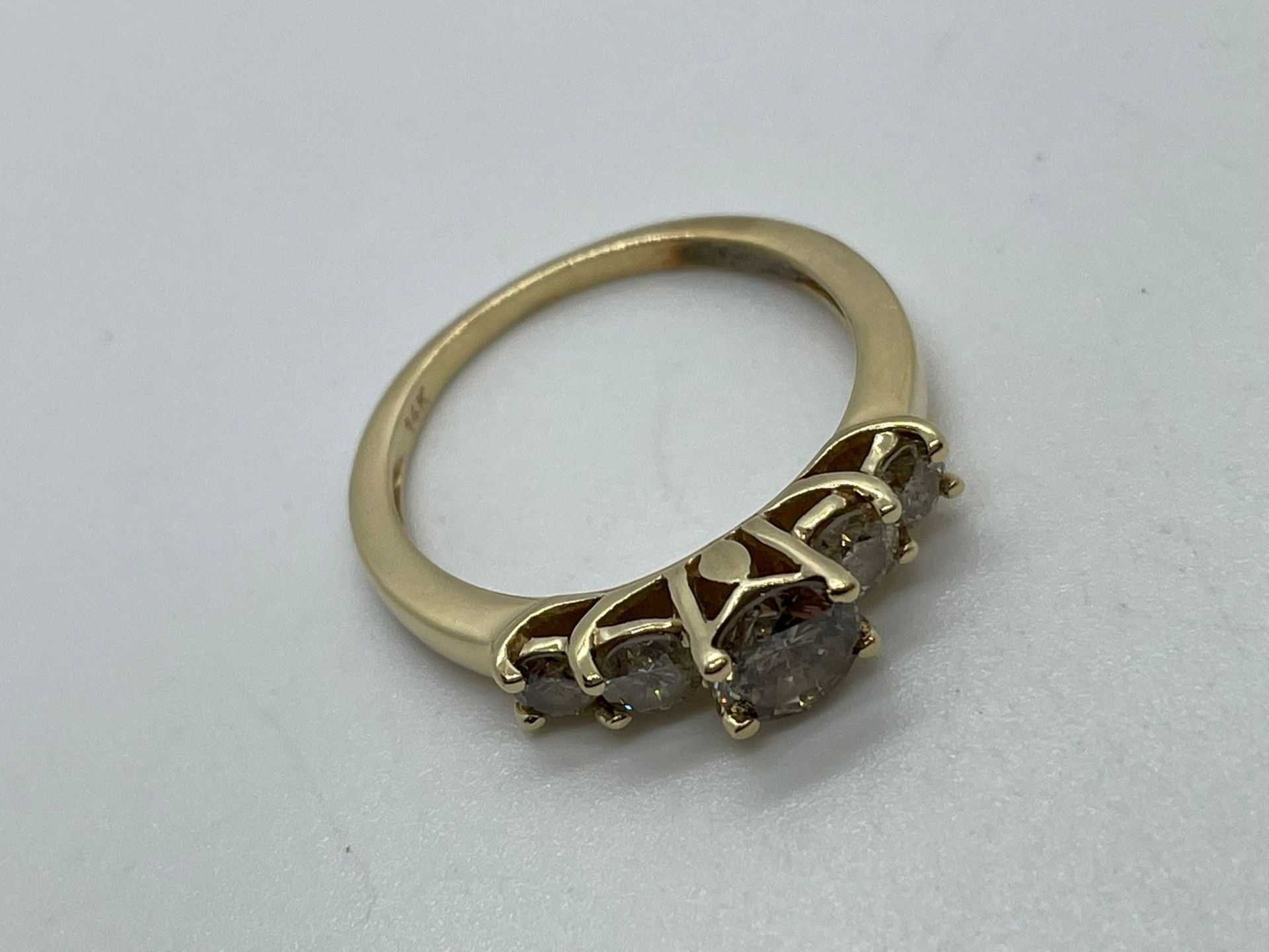 14ct gold salt and pepper diamond ring - Image 2 of 3