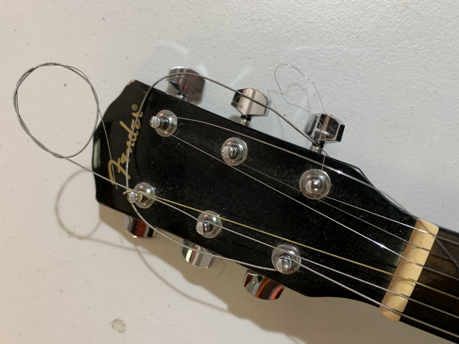 Fender electric acoustic guitar. Model CD60CE BLK-DS-V2. SN~: ISP160901763 - Image 3 of 5