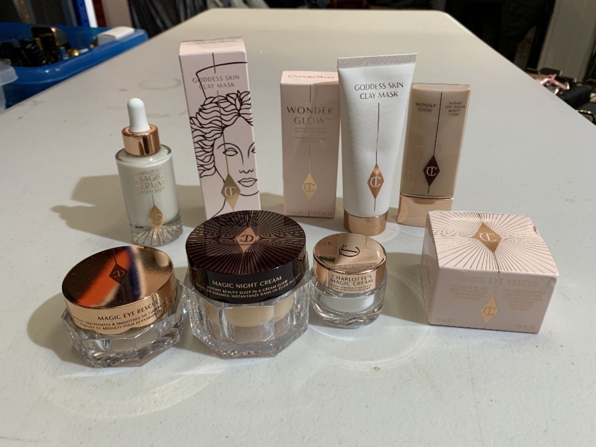 Charlotte Tilbury products to include; Goddess skin clay mask 75ml, Wonder glow primer 40ml, Goddess