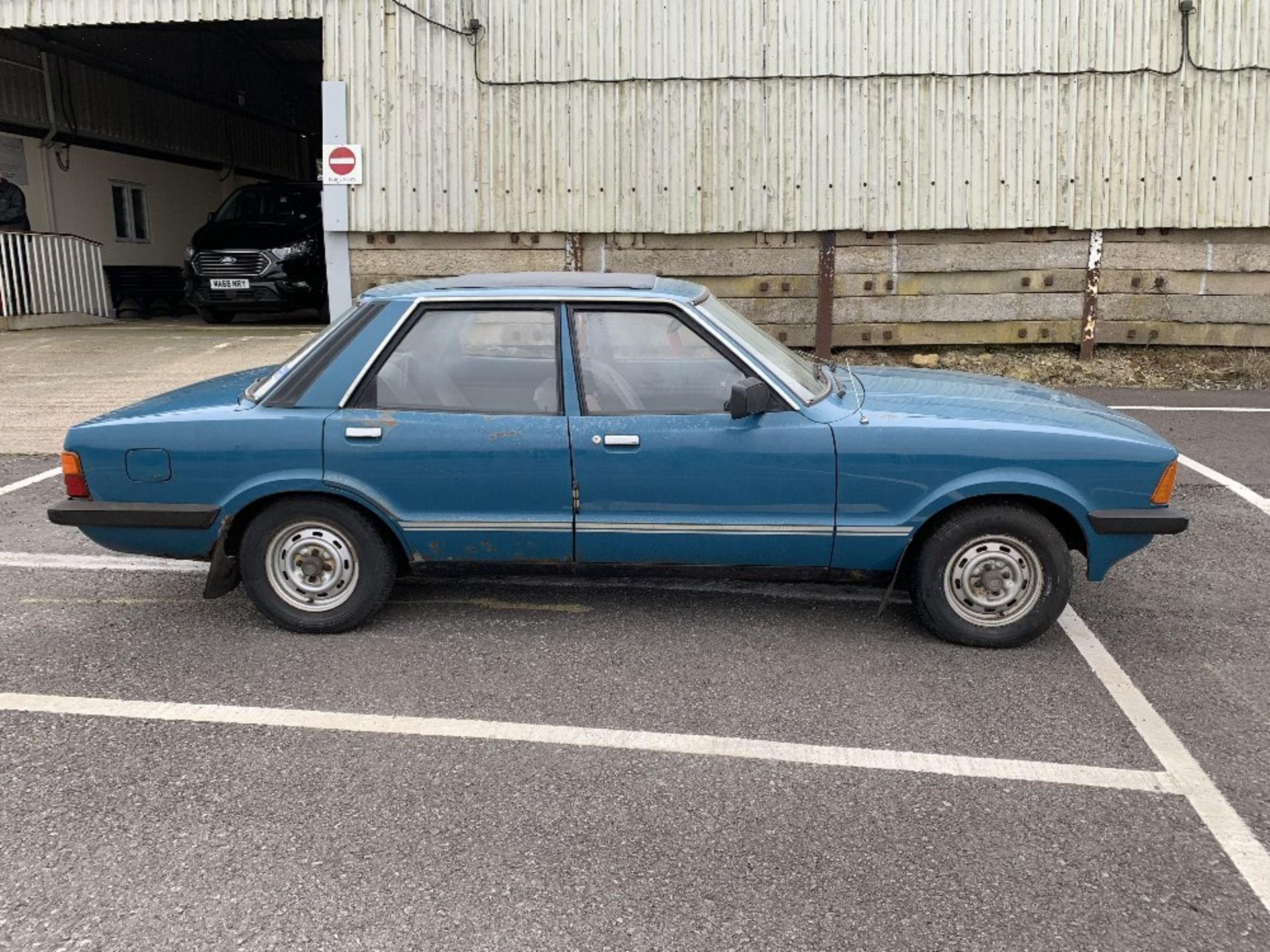 1980 Ford Cortina L, 1593cc petrol manual, four door saloon, registration: JPF420. No V5, MOT - Image 3 of 31