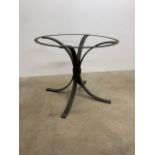 A circular heavy metal table base.W:88cm x D:88cm x H:72cm