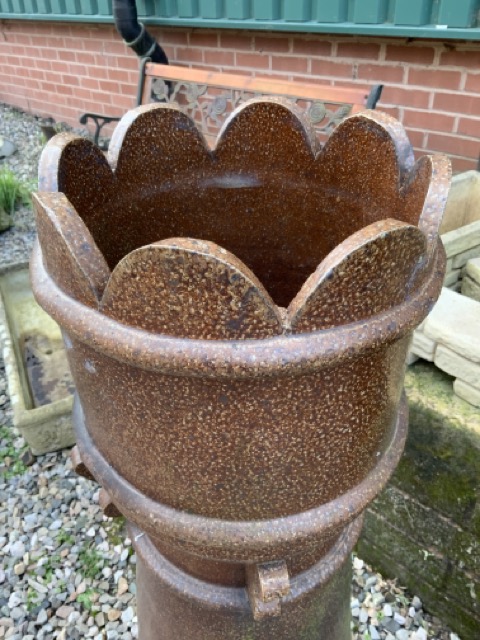 A large glazed chimney pot.W:40cm x D:40cm x H:119cm - Image 3 of 4