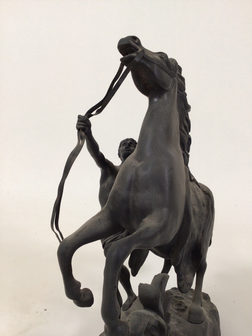 After Guillaume Costeau - Pair of bronze Marley horses with horsemen, each in rearing pose on oval - Image 8 of 16