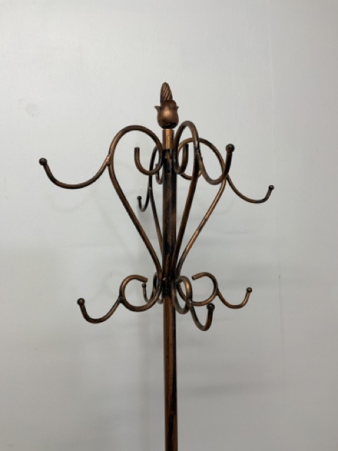 A brass coat and umbrella standW:21cm x D:cm x H:175cm - Image 2 of 3