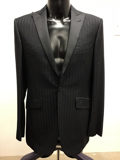 An Ozwald Boateng gentleman's stripped dinner jacket and trousers together with a Ravenscroft silk - Image 2 of 6