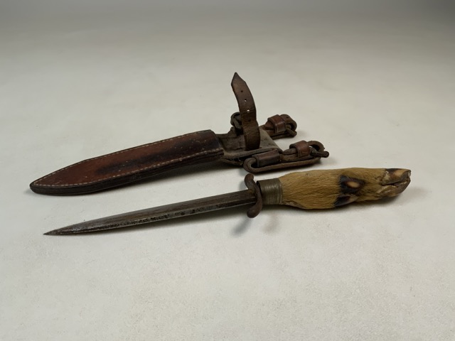 A Scout knife with deer hoof handle. H:25cm - Bild 2 aus 6