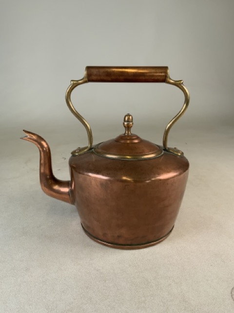 Copper and brass kettle and a pair of copper spill vases.Vases H:19cm - Bild 3 aus 5