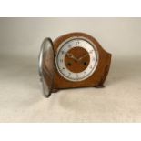 An eight day mantle clock by Smiths in Enfield, UK. H:20cm