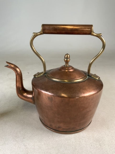 Copper and brass kettle and a pair of copper spill vases.Vases H:19cm - Bild 4 aus 5