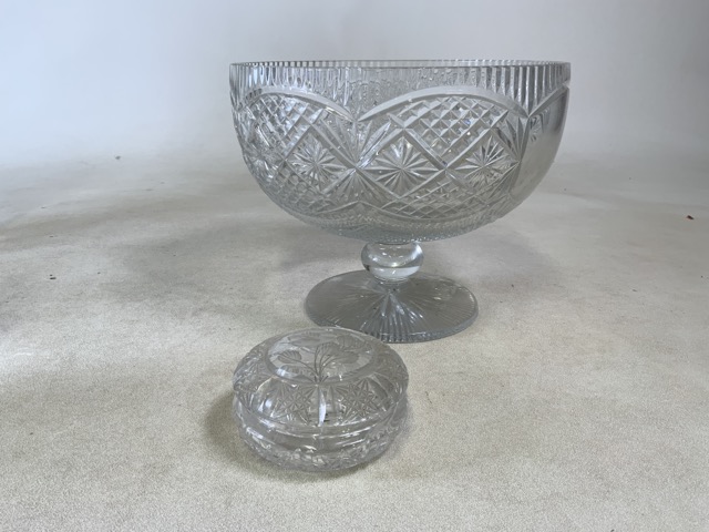 A collection of twentieth century glass - Image 4 of 5
