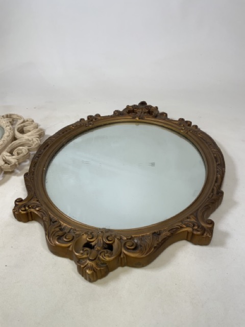 Two Rococo style mirrors; circular and oval shaped. W:56cm x H:51cm (circular)W:47cm x H:73cm ( - Image 2 of 3
