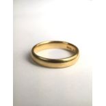 18ct gold wedding band. 6.4g. Size U .