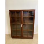 A reproduction glazed display cabinet. With interior lights with three shelves W:100cm x D:35cm x