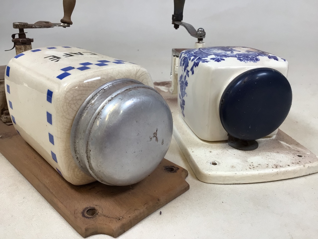Two wall mounted ceramic coffee grinders with glass wells. W:12cm x D:12cm x H:40cm - Image 5 of 5