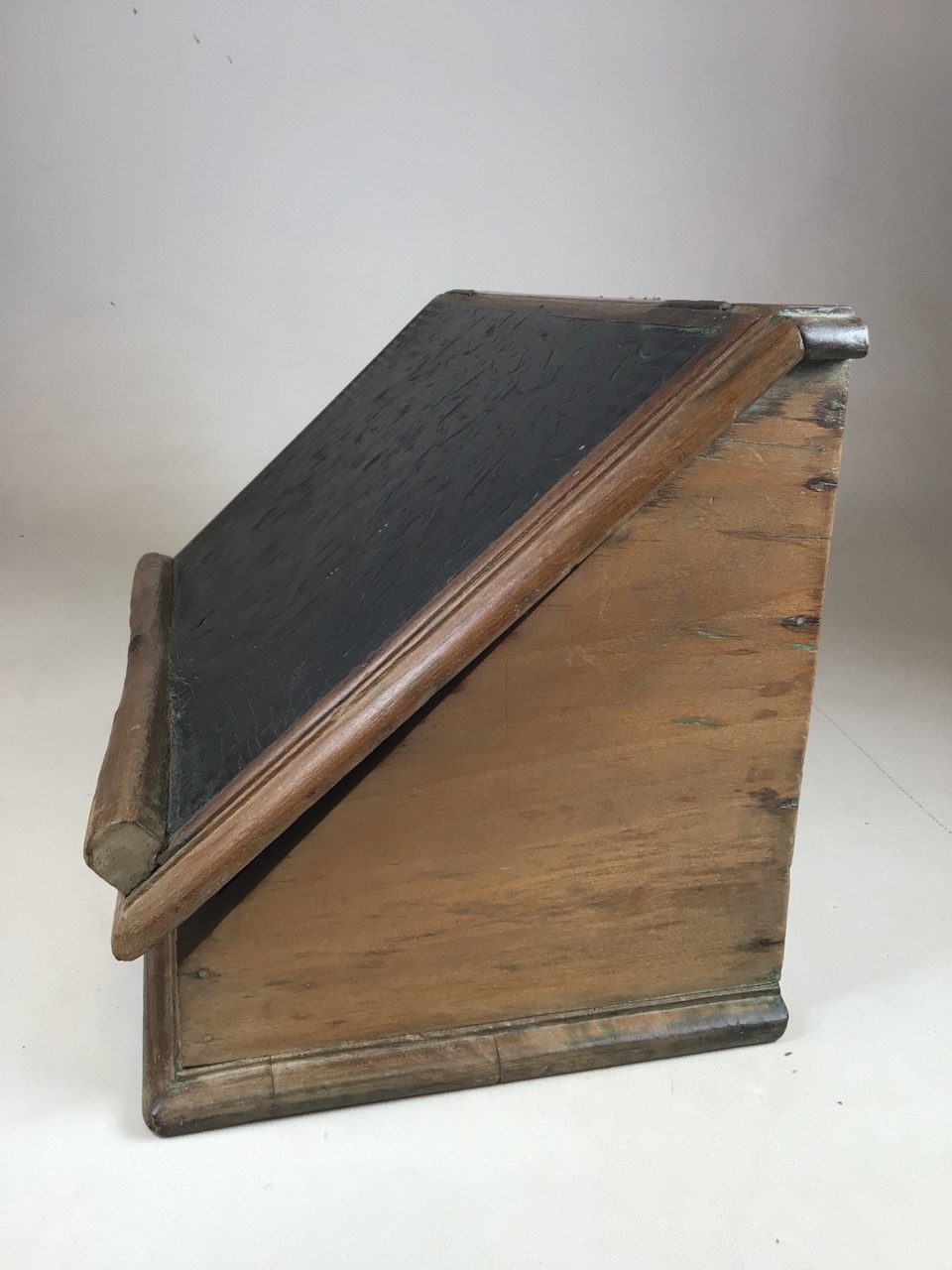 A small Victorian table top lectern with lift up lid to storage with green painted interior. W: - Image 6 of 6