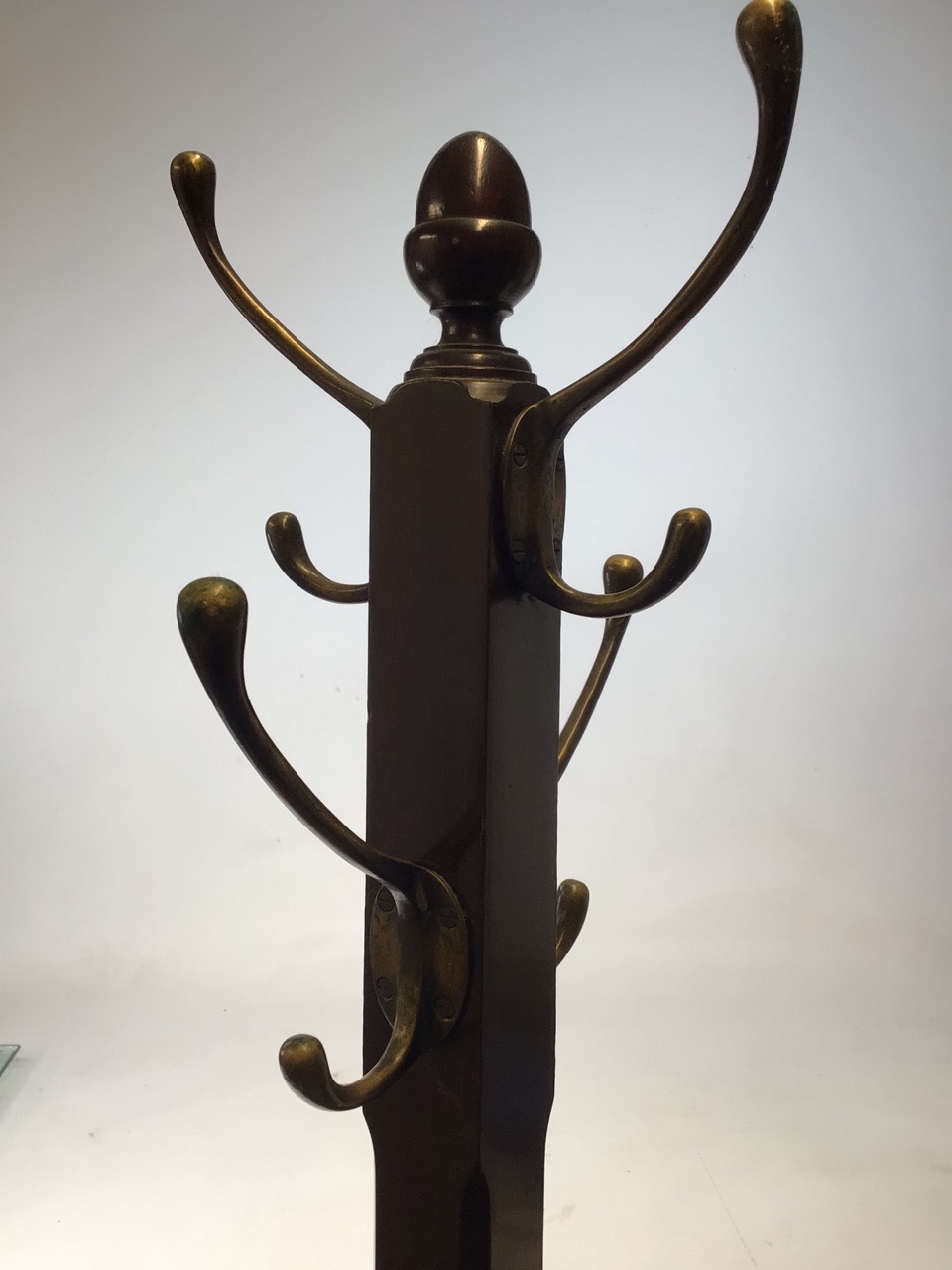 An early 20th century mahogany coat stand with chamfered finish and four brass hooks. H:173cm - Image 5 of 6