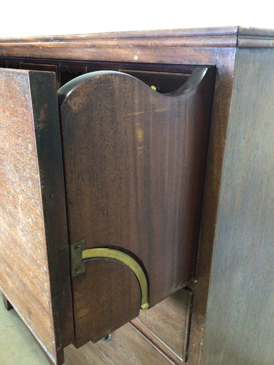 A Victorian mahogany secretaire chest with brass handles. With drop down drawer to interior inlaid - Image 7 of 9