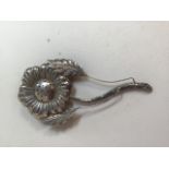 A continental silver poppy flower vinaigrette. Marked 800 and 283FI. 21g.