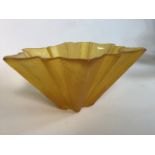 A retro 20th century handkerchief frosted glass bowl. W:29cm x D:29cm x H:17cm