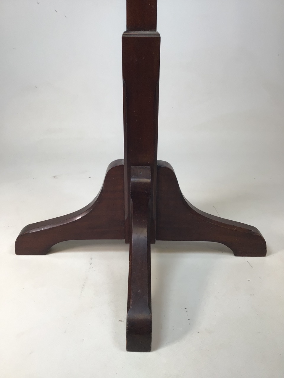 An early 20th century mahogany coat stand with chamfered finish and four brass hooks. H:173cm - Image 2 of 6