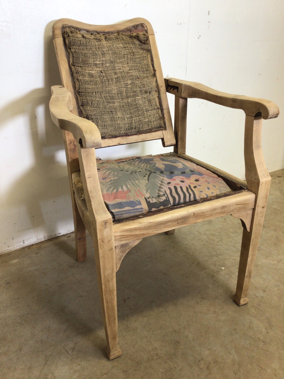 A beech wood arm chair with recling back for restoration. W:60cm x D:69cm x H:91cm - Image 3 of 4