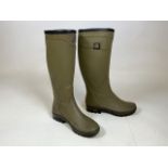 Le Chameau size 6 (EU 39) Wellington boots. Olive green wellies with Vibram sole and lined with