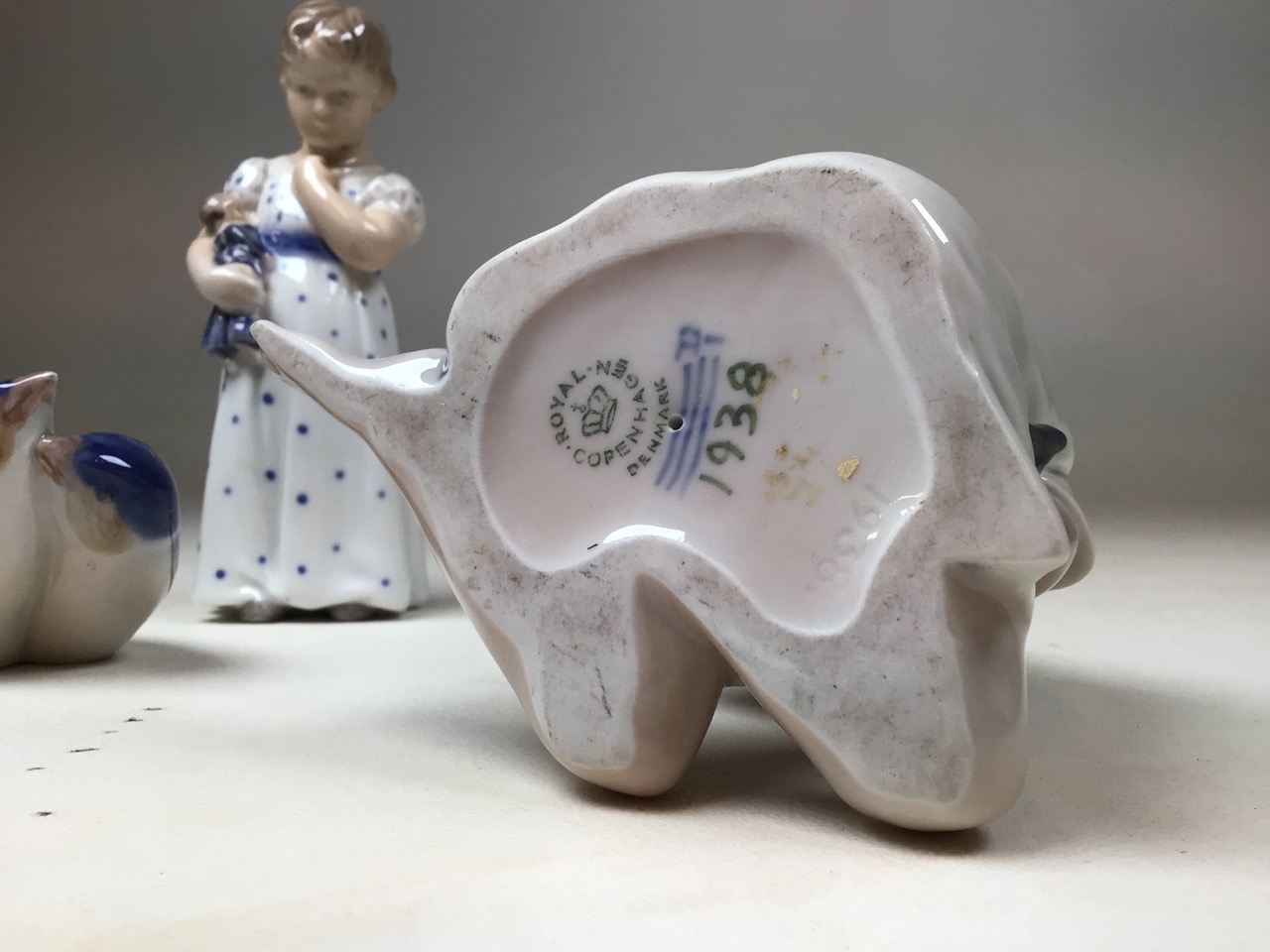 Three Royal Copenhagen porcelain items to include Girl with Doll 3539. Girl with Baby 1938 and - Image 3 of 6