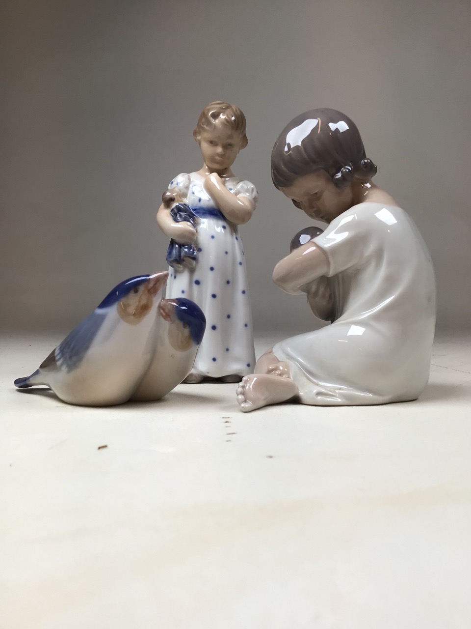 Three Royal Copenhagen porcelain items to include Girl with Doll 3539. Girl with Baby 1938 and - Image 2 of 6