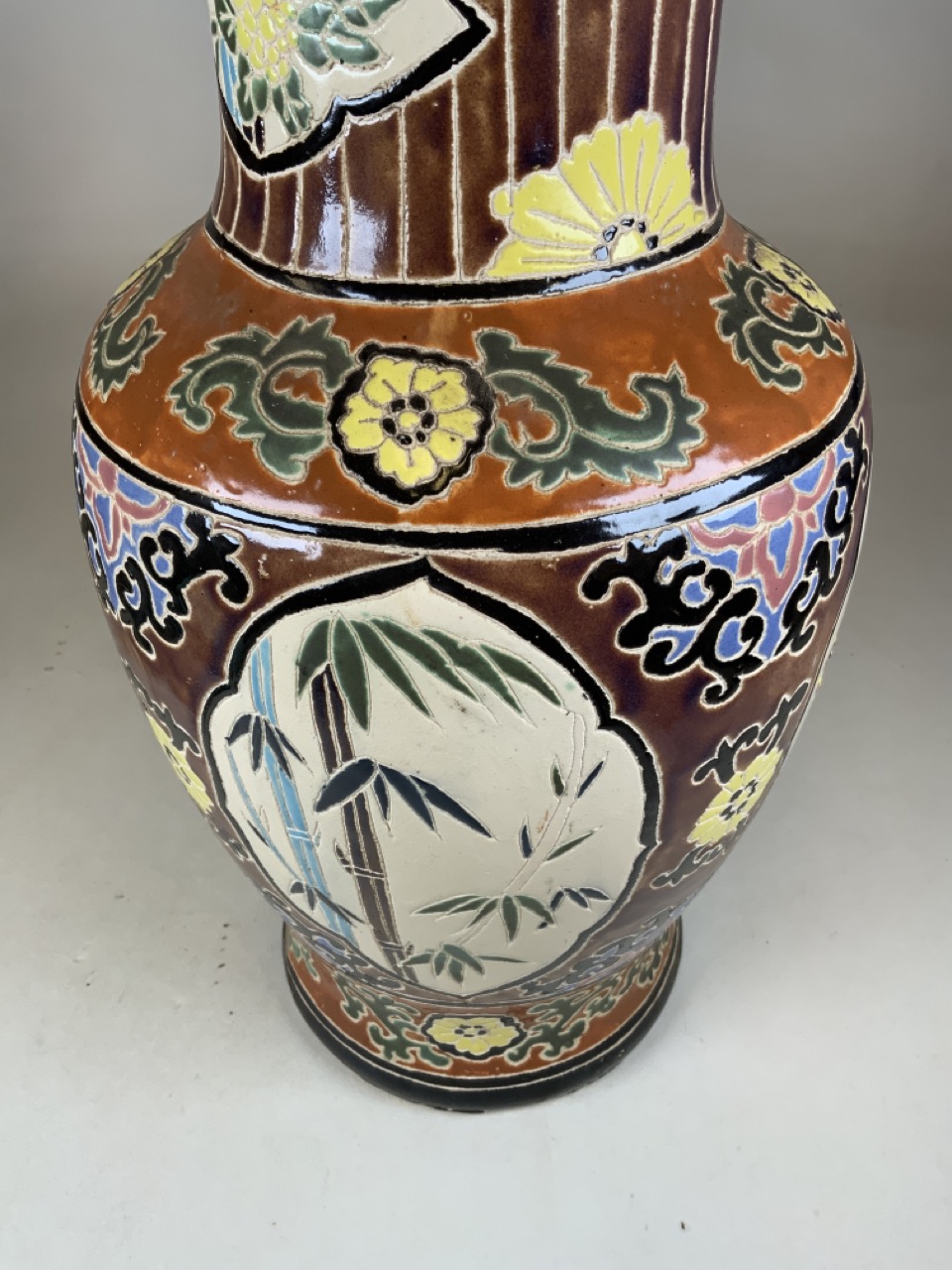 A large glazed pottery decorative vase H:53cm - Image 4 of 6