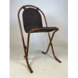 A vintage metal chair. W:45cm x D:47cm x H:82cm