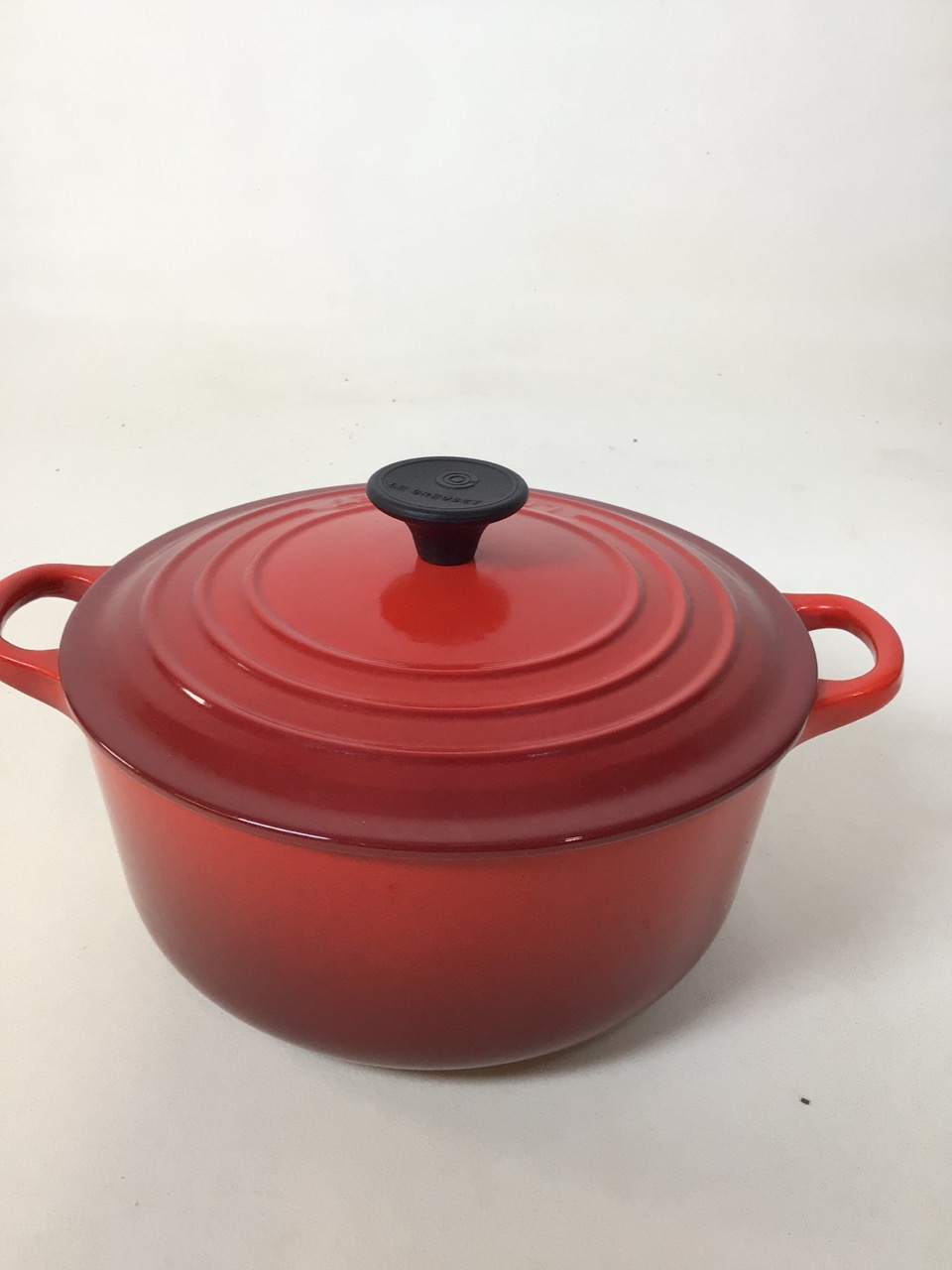 A Le Creuset tagine, griddle pan and casserole dish (20cm width) together with another dish - Bild 3 aus 6