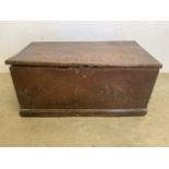 A 19th century elm box. W:77cm x D:42cm x H:34cm