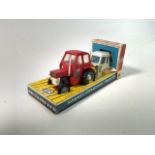 Assortment of boxed Britains farm models, to include No.9670 Dump Truck, No.9529 Massey Ferguson 135