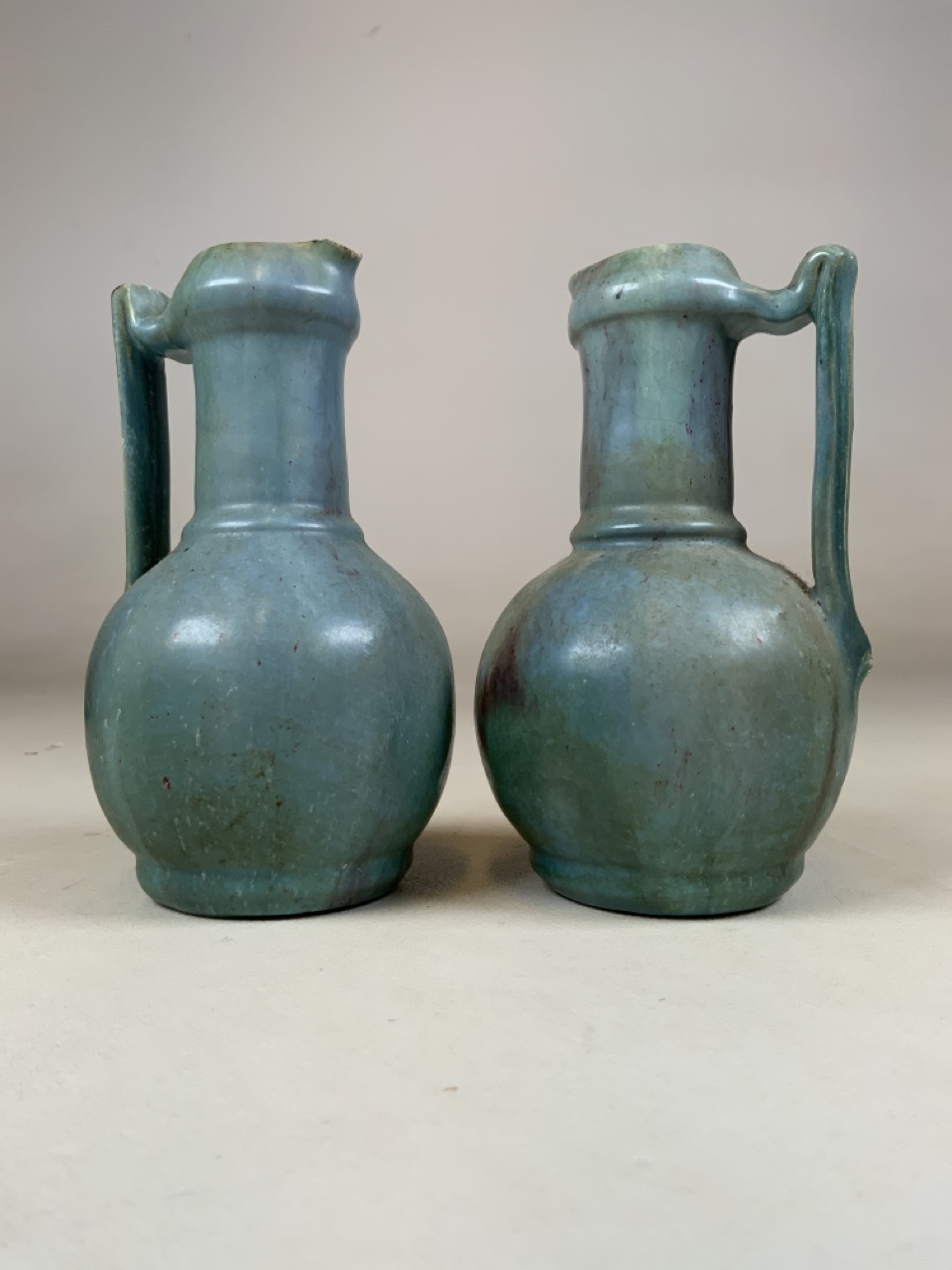 A pair of Ruskin style pottery vases. H:15cm - Image 3 of 5
