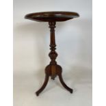 An early 20th century tall mahogany occassional table or plant stand. W:50cm x D:50cm x H:84cm